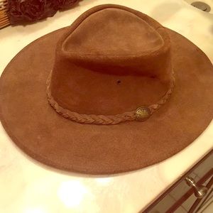 100% leather Hat